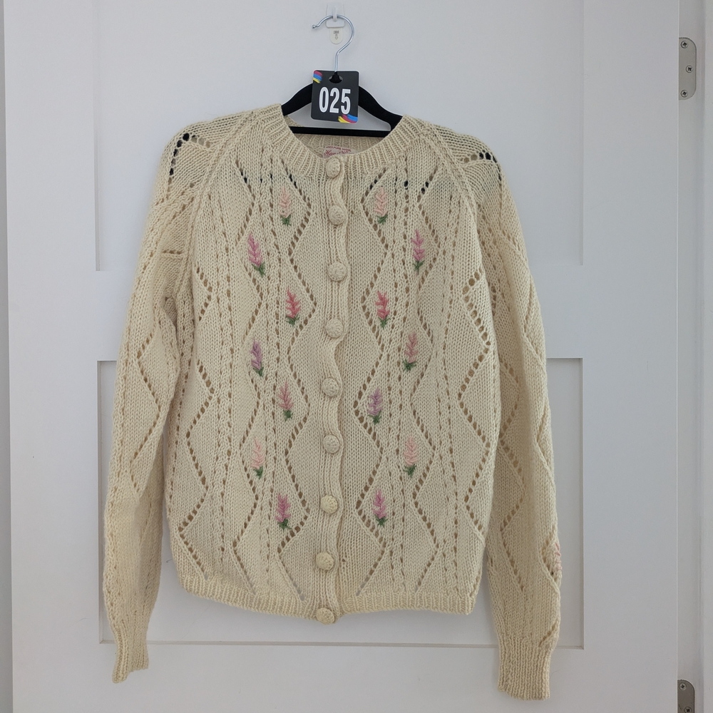Sold025_Cream Floral Knit Sweater